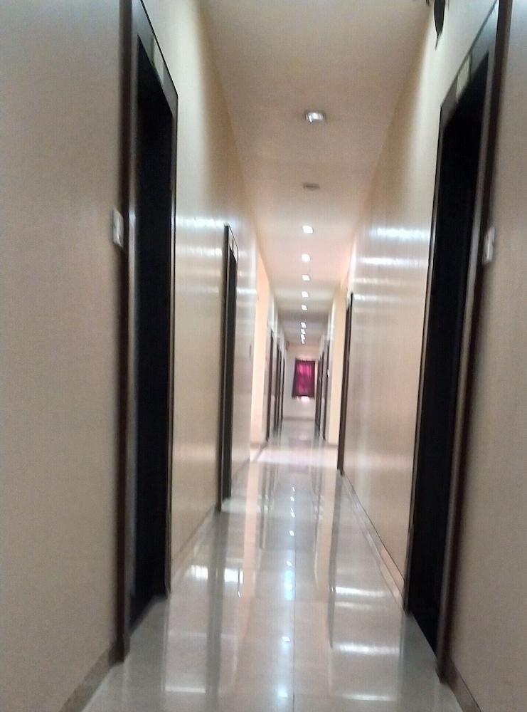 Hotel Avon International Aurangabad  Exterior photo