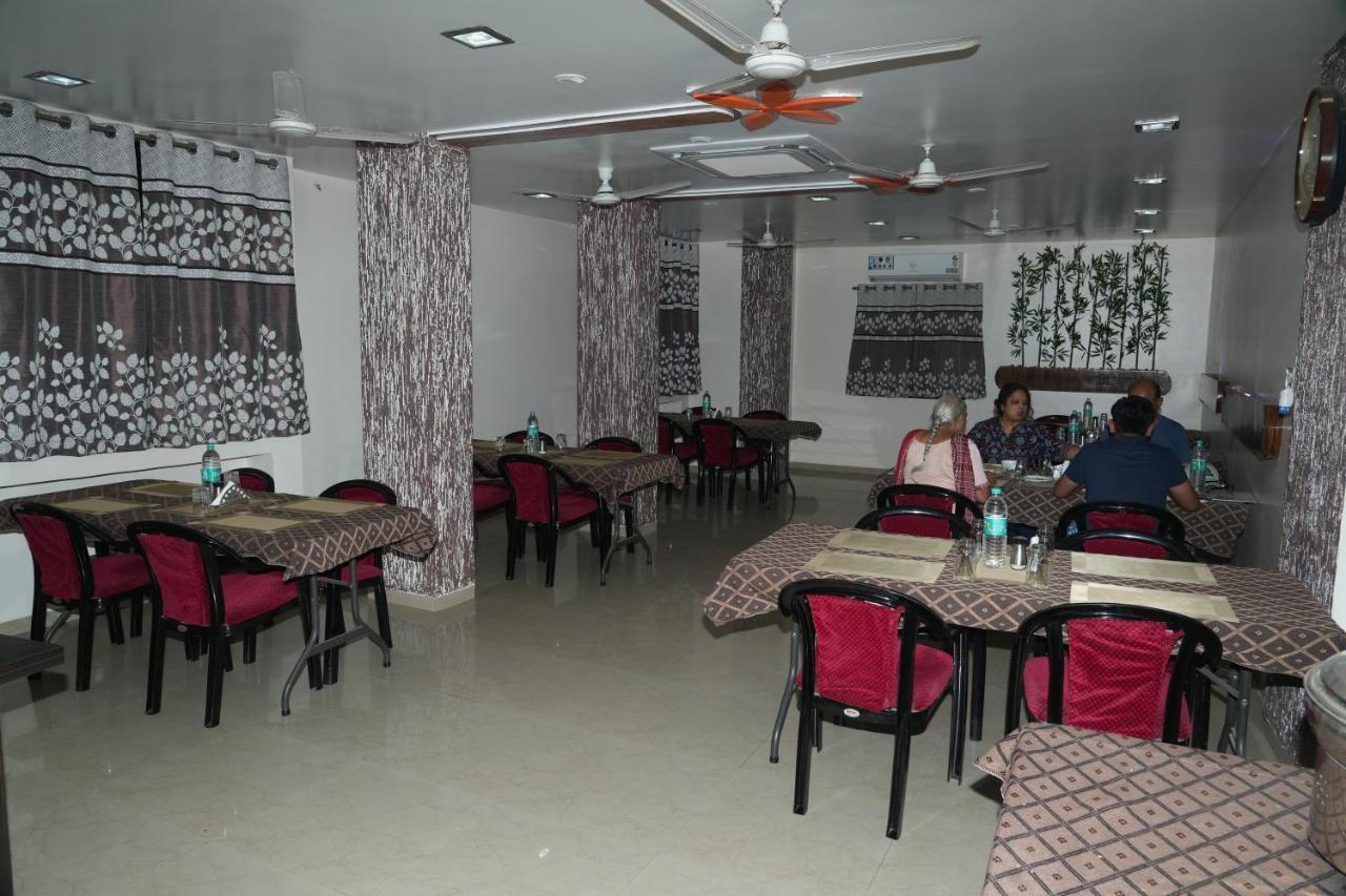 Hotel Avon International Aurangabad  Exterior photo