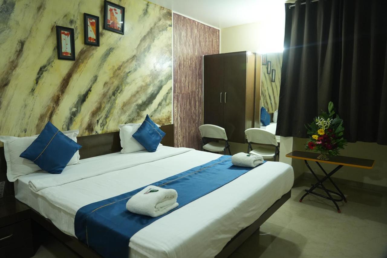 Hotel Avon International Aurangabad  Exterior photo