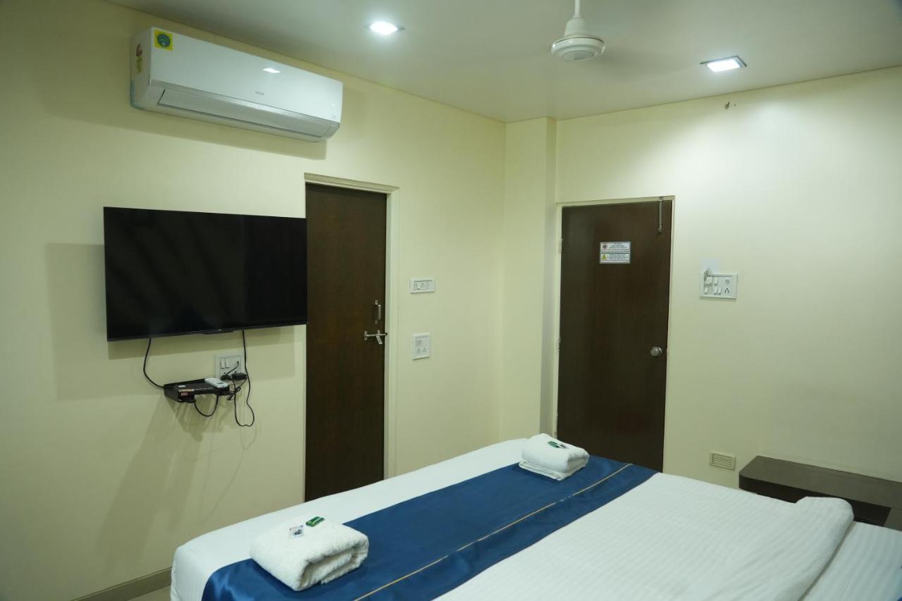 Hotel Avon International Aurangabad  Exterior photo