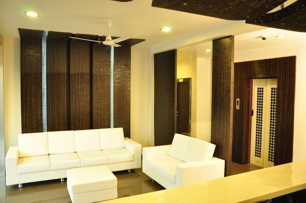 Hotel Avon International Aurangabad  Exterior photo