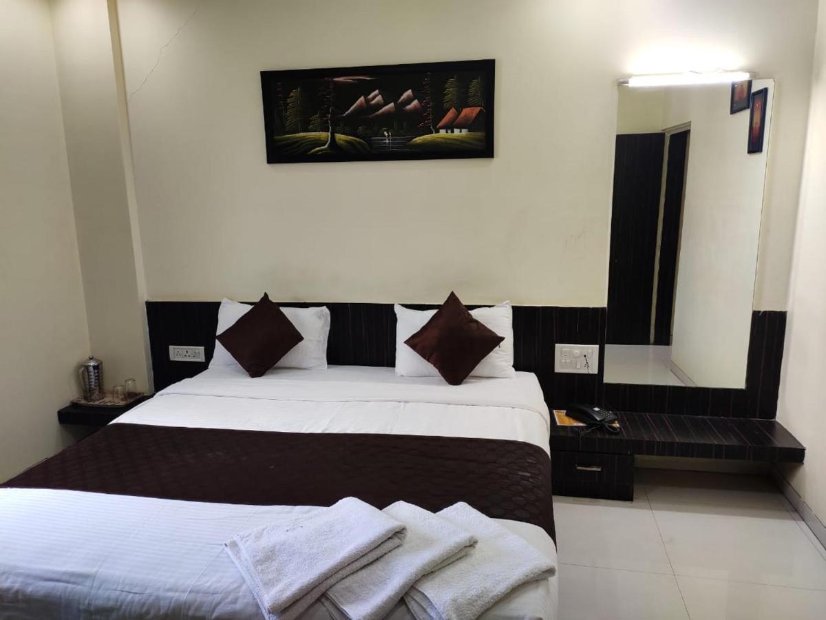 Hotel Avon International Aurangabad  Exterior photo