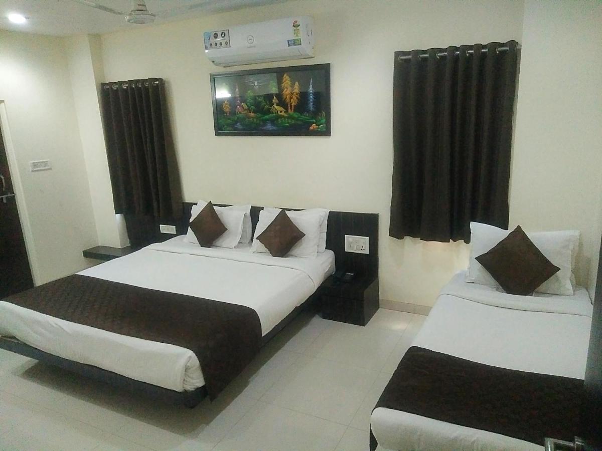 Hotel Avon International Aurangabad  Exterior photo